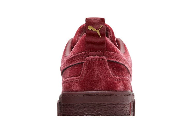 wmns-mayze-velvet-tibetan-red-384223-01_06