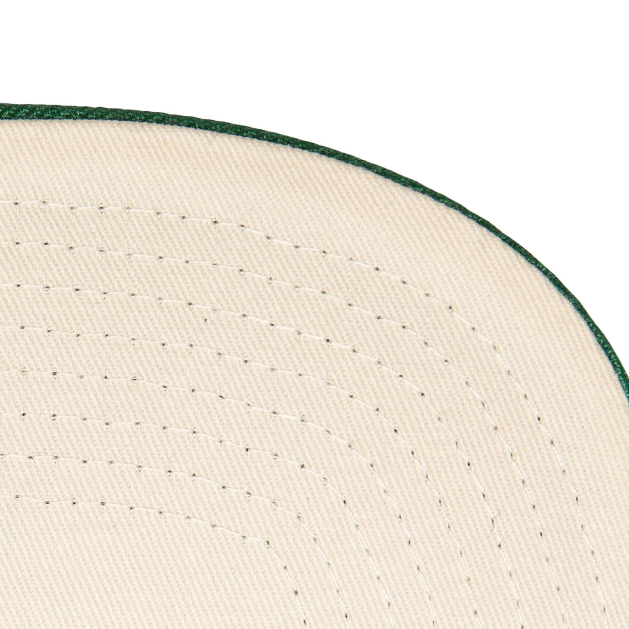 Бейсболка Mitchell & Ness Embroidery Glitch Snapback Milwaukee Bucks Hat