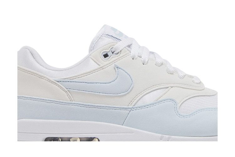 Кроссовки Nike Wmns Air Max 1 'Football Grey'