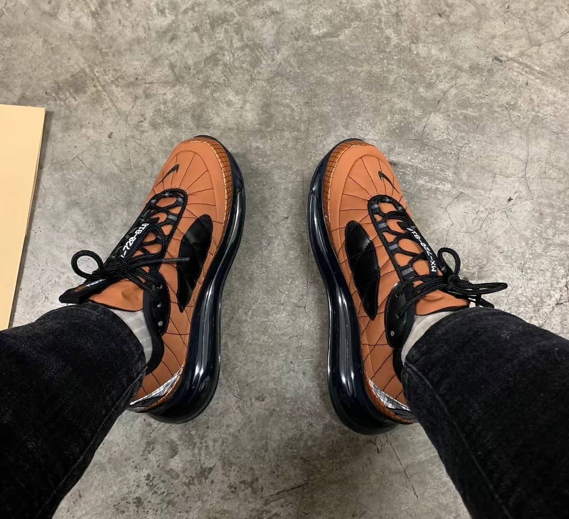 Nike-Air-MX-720-818-Metallic-Copper-1-1