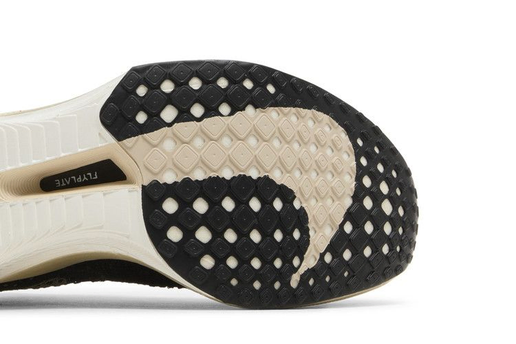 Кроссовки Nike Wmns ZoomX VaporFly Next% 3 'Black Metallic Gold Grain'