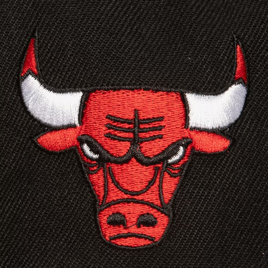 Mitchell-Ness-Black-Chicago-Bulls-Triple-Play-Snapback-Hat-3