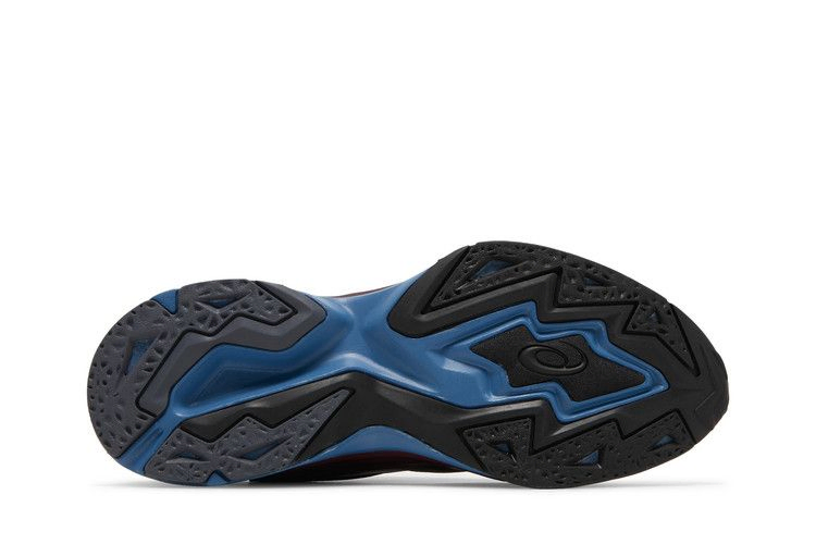 kiko-kostadinov-x-hn2-s-protoblast-aquatic-1201a246-400_03-1