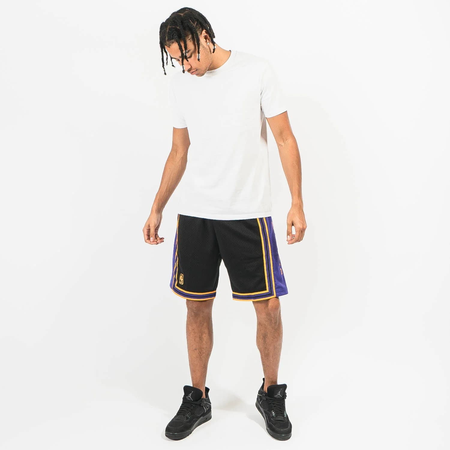 Mitchell-Ness-Los-Angeles-Lakers-1996-97-Hardwood-Classics-Throwback-Reload-Swingman-NBA-Shorts-2