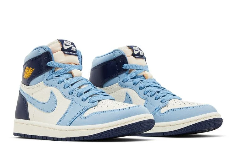 Krossovki-Wmns-Air-Jordan-1-Retro-High-OG-First-in-Flight-7