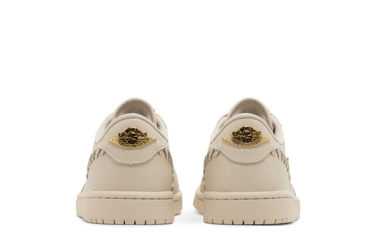 Кроссовки Wmns Air Jordan 1 Low Method of Make 'Legend Light Brown'