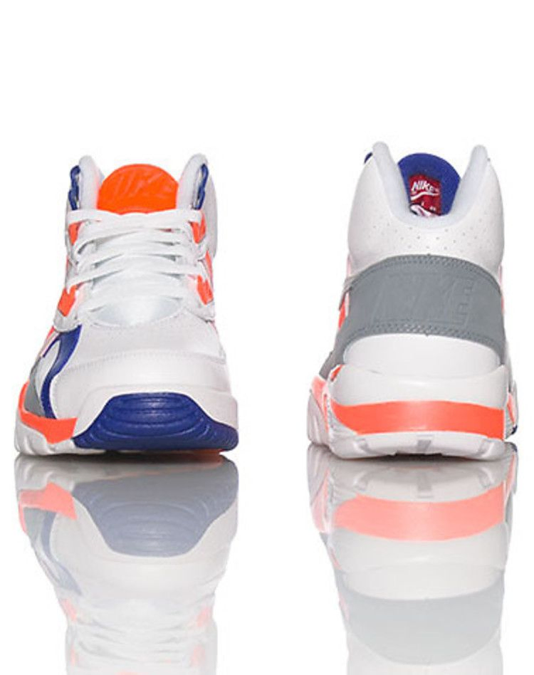 air-trainer-sc-high-bo-jackson-2017-302346-106-17_02