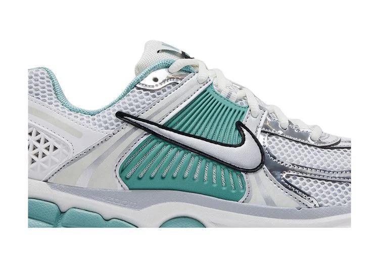 Кроссовки Nike Wmns Air Zoom Vomero 5 'Cannon'