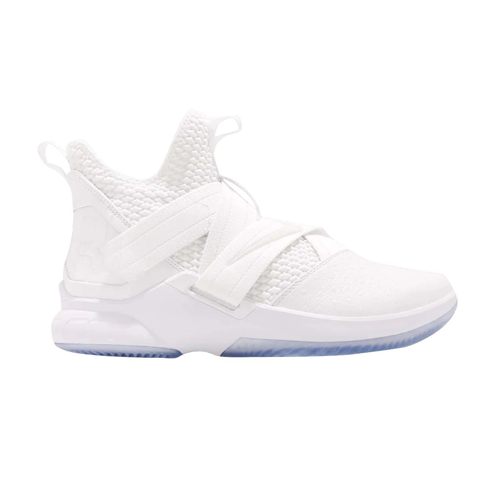Krossovki-Nike-LeBron-Soldier-12-SFG-EP-Triple-White