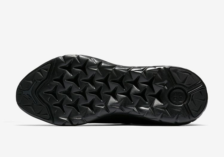 jordan-trainer-prime-triple-black-881463-002_04