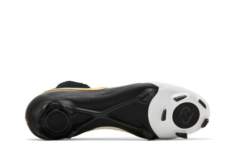 Кроссовки Nike Phantom Luna 2 Pro FG 'White Black Metallic Gold Coin'