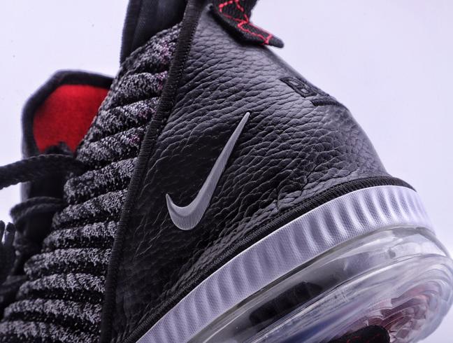 Кроссовки Nike LeBron 16 Oreo