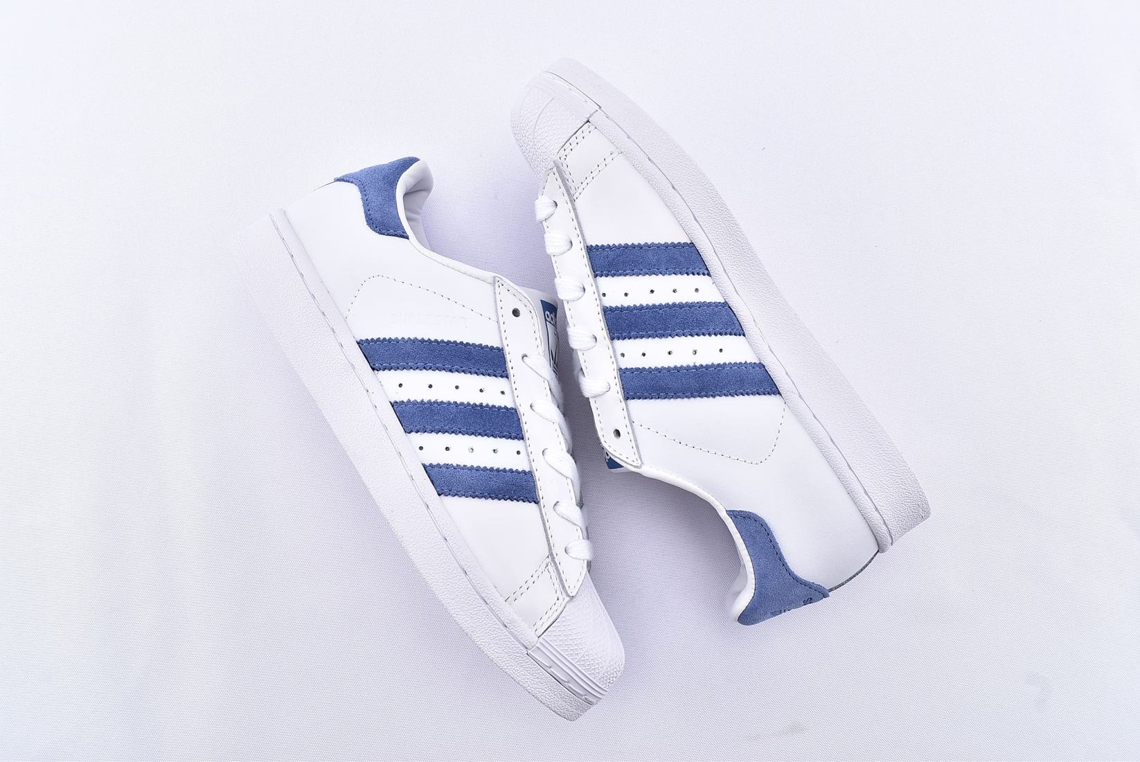 Кроссовки Adidas Superstar 'Glow Blue'