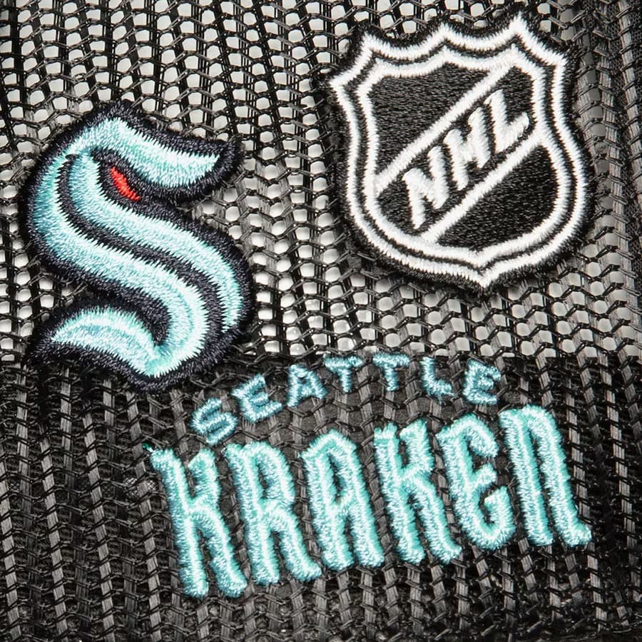 Бейсболка Mitchell & Ness Black Seattle Kraken Times Up Trucker Adjustable Hat