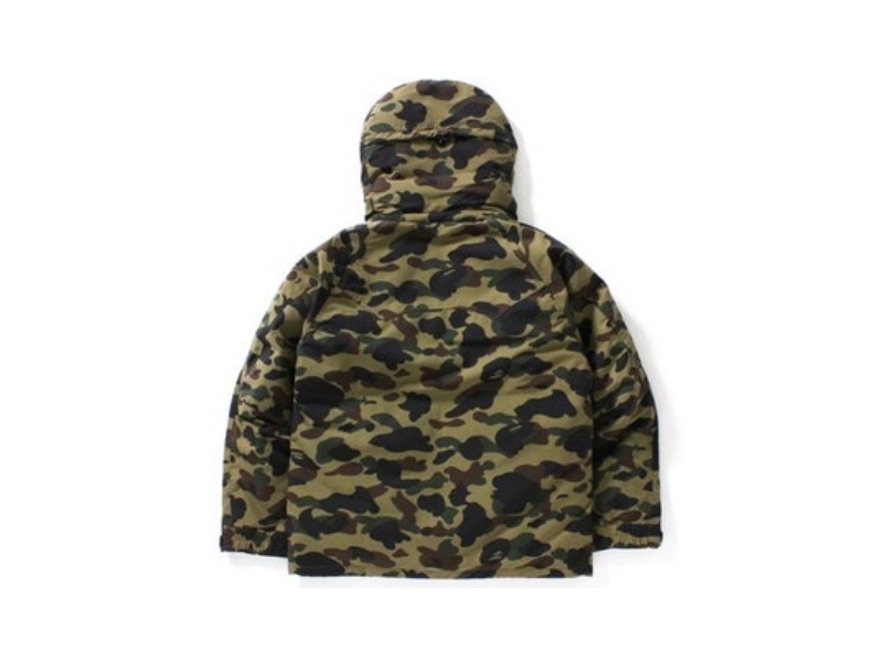 Куртка с капюшоном BAPE 1st Camo Snow Board Down Jacket M Green