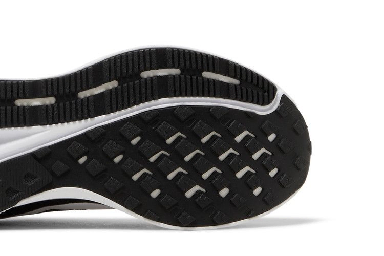 Кроссовки Nike Run Swift 2 'Black White'