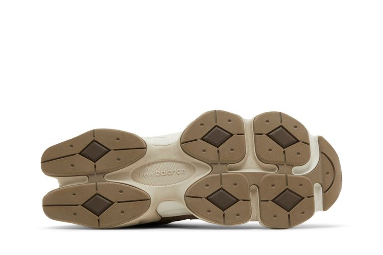 Кроссовки New Balance 9060 'Mushroom Brown'