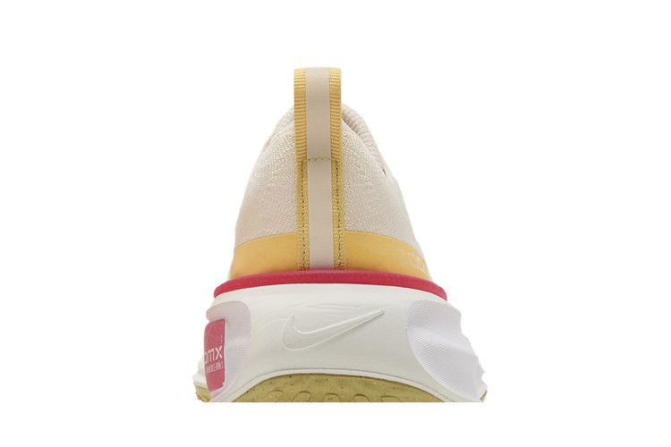 Кроссовки Nike Wmns ZoomX Invincible 3 'Light Cream Topaz'