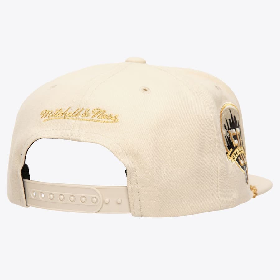 Mitchell-Ness-Cream-New-York-Mets-Golden-Ivory-Snapback-Hat-1