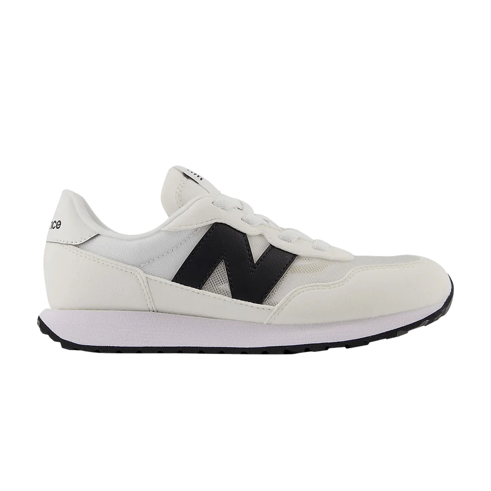 Krossovki-New-Balance-237-Little-Kid-Wide-White-Black