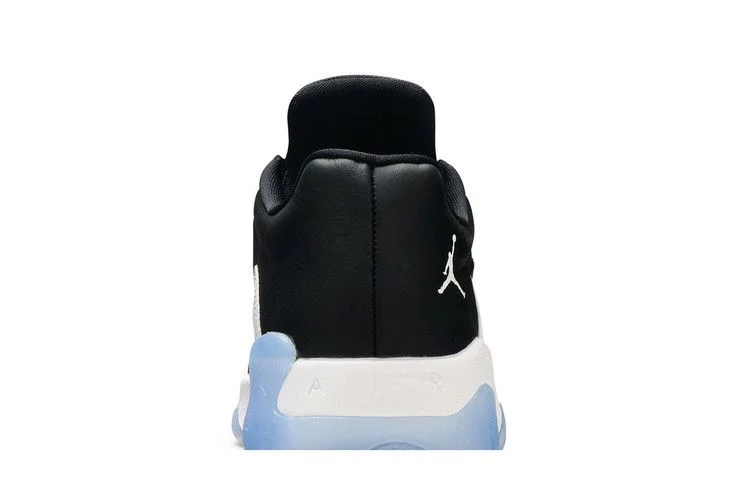 Кроссовки Air Jordan 11 CMFT Low 'White Black'