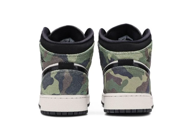 Krossovki-Air-Jordan-1-Mid-SE-GS-Camo-5