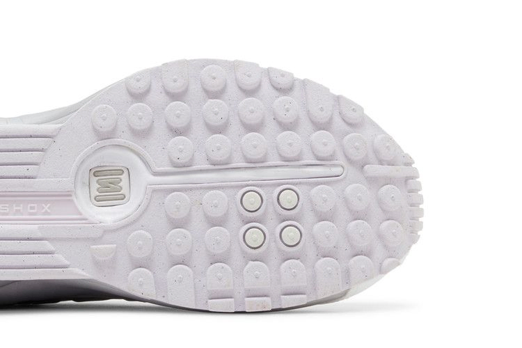 Кроссовки Nike Wmns Shox R4 'Platinum Barely Grape'