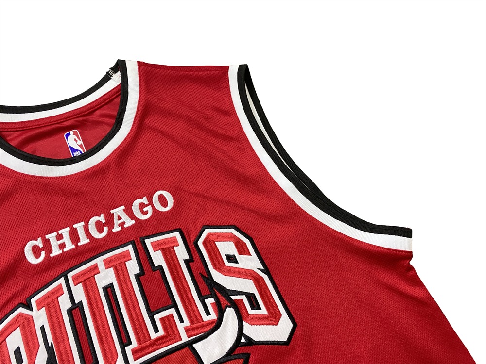 Buck-Up-Chicago-Bulls-Red-Jersey-3