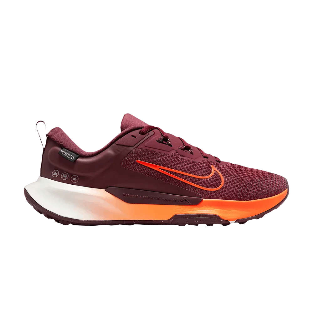 Krossovki-Nike-Wmns-Juniper-Trail-2-Dark-Team-Red