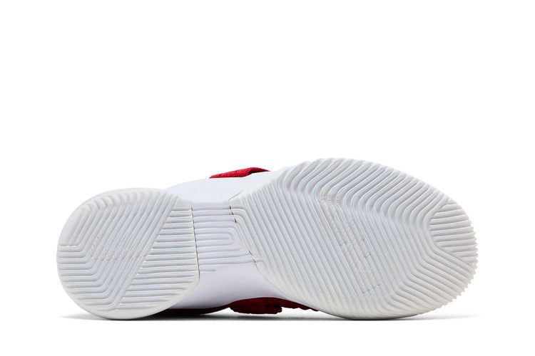 lebron-soldier-12-tb-university-red-at3872-603_03