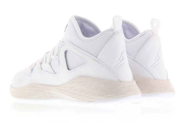 Krossovki-Air-Jordan-Formula-23-1