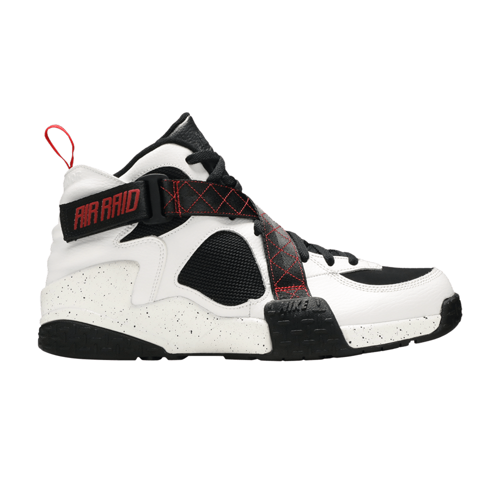 air-raid-white-black-dd8559-100