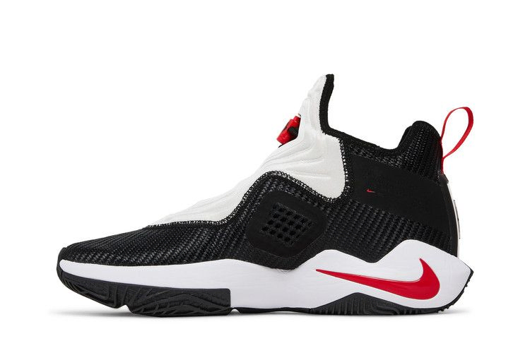 lebron-soldier-14-black-white-ck6024-002_02
