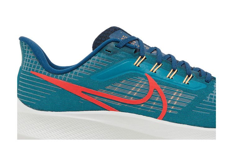 Кроссовки Nike Air Zoom Pegasus 39 'Spruce Crimson'