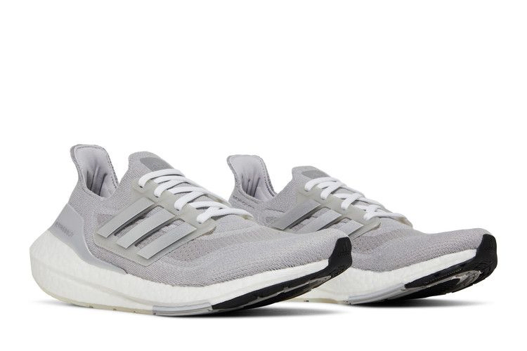 wmns-ultraboost-21-grey-silver-metallic-gv7724_07