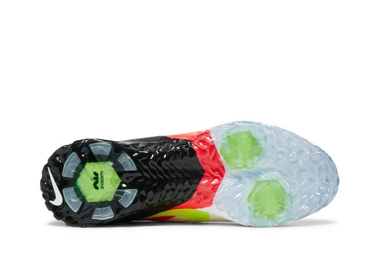 Krossovki-Nike-Air-Zoom-Infinity-Tour-Wide-White-Crimson-Volt-3