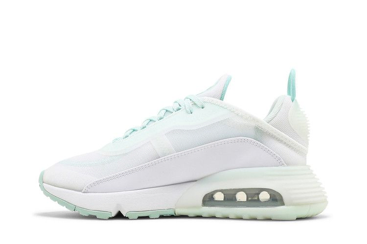 wmns-air-max-2090-white-barely-green-dj3029-100_02