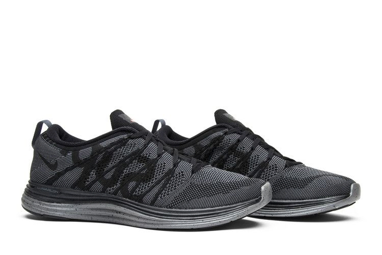 flyknit-lunar1-supreme-623823-001_07