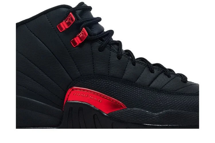Krossovki-Air-Jordan-12-Retro-GS-Bloodline-1