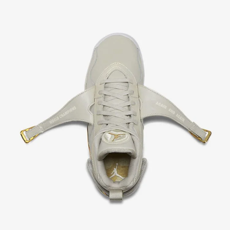 Krossovki-Air-Jordan-8-Retro-CC-BG-Trophy-4