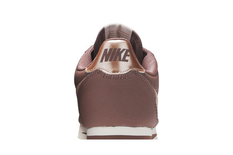 wmns-classic-cortez-leather-particle-beige-av4618-200_06