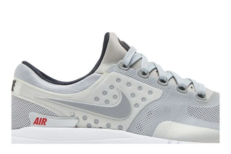 Krossovki-Nike-Air-Max-Zero-QS-Silver-Bullet-1