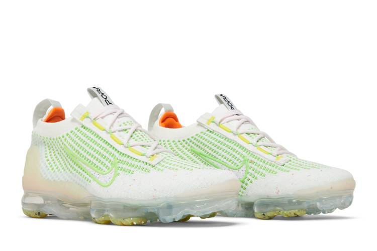 wmns-air-vapormax-2021-flyknit-next-nature-feel-love-fd0871-100_07