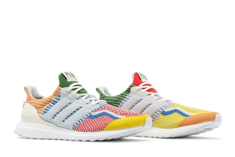 Krossovki-adidas-UltraBoost-5.0-DNA-Pride-Pack-Love-Unites-7