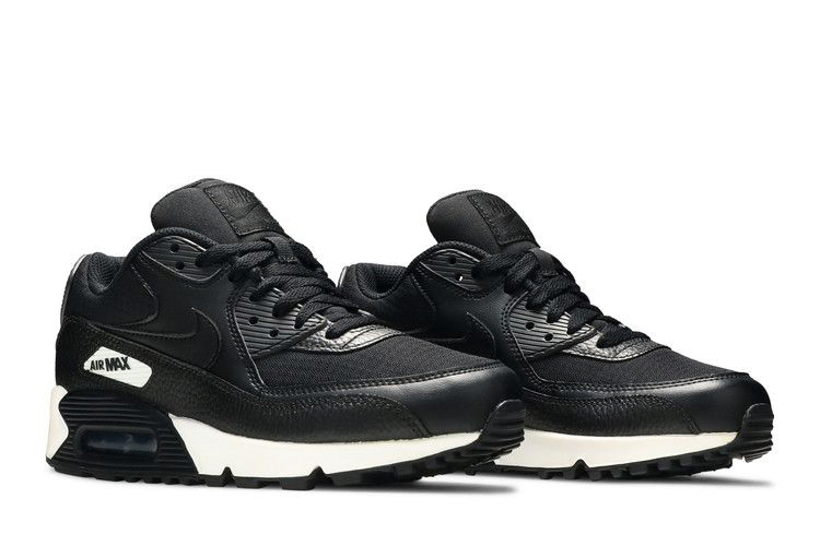 wmns-air-max-90-black-white-325213-064_07