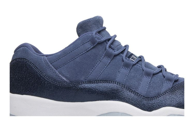 air-jordan-11-retro-low-gs-blue-moon-580521-408_01