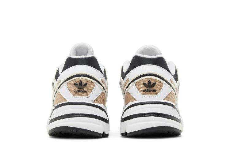 wmns-astir-white-black-gy9549_05