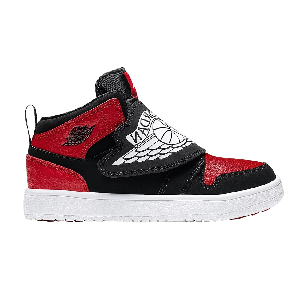 Krossovki-Air-Jordan-Sky-Jordan-1-PS-Bred
