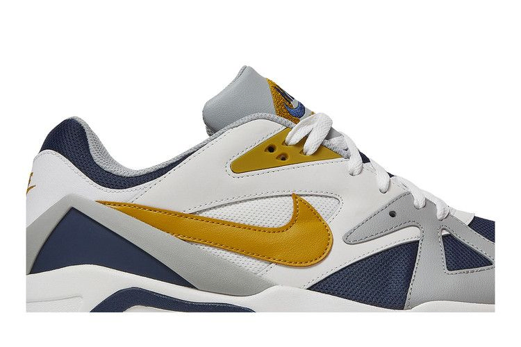 air-structure-triax-91-white-midnight-navy-db1549-400_01