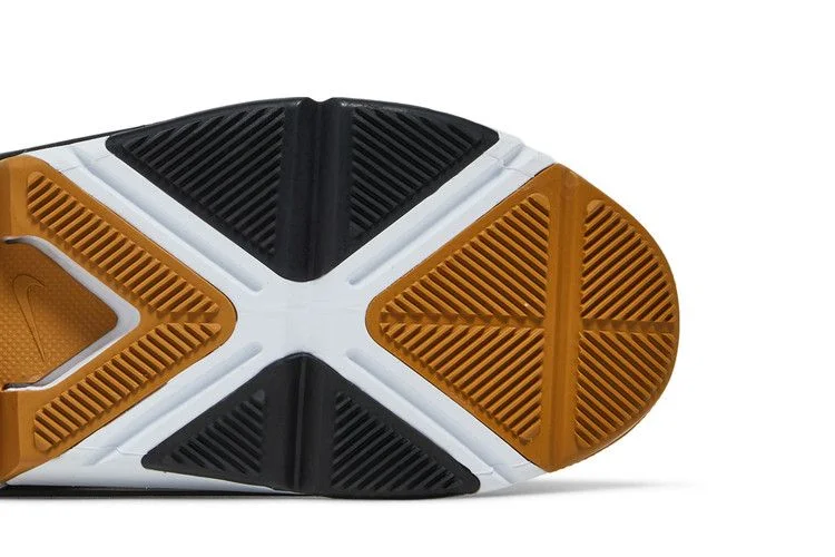 Krossovki-Nike-GO-FlyEase-Black-Gum-4